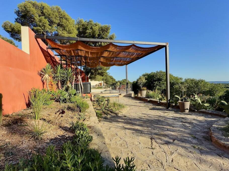 Sous Le « Figuier » Villa Cornillon-Confoux Buitenkant foto