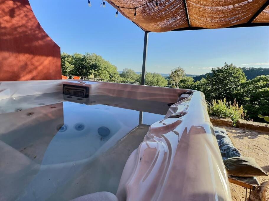 Sous Le « Figuier » Villa Cornillon-Confoux Buitenkant foto