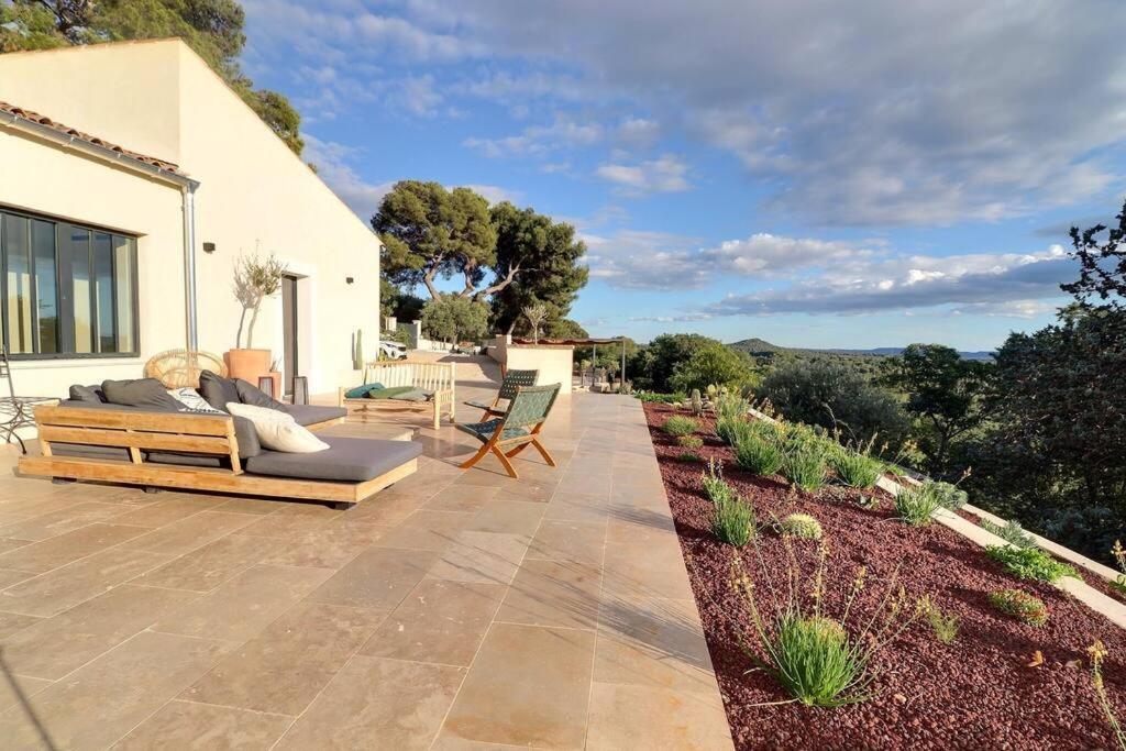 Sous Le « Figuier » Villa Cornillon-Confoux Buitenkant foto